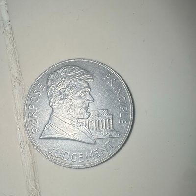 Sale Photo Thumbnail #586: Numismatic News 30th Anniversary Promotional Token - Lincoln Memorial & Lincoln Profile
