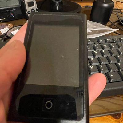 Eclipse Supra Fit 8GB Portable Media Player