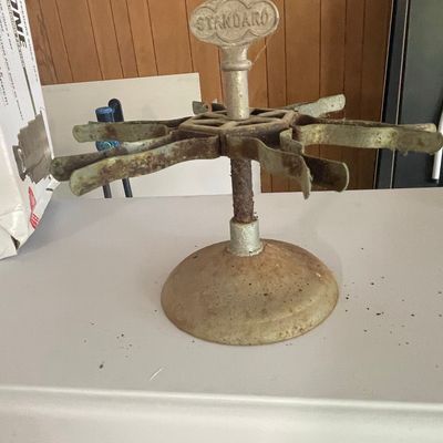 Sale Photo Thumbnail #213: Standard Rubber Stamp Holder Carousel