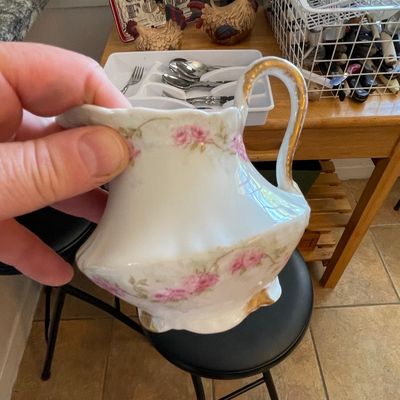 Sale Photo Thumbnail #364: Haviland Limoges Pink Roses Creamer