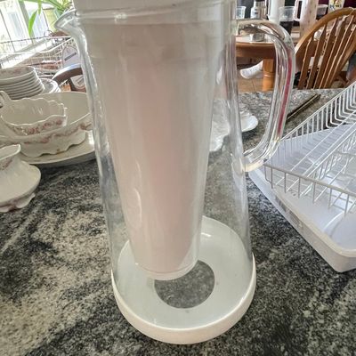 Sale Photo Thumbnail #506: Tupperware Impressions Beverage Pitcher with Infuser