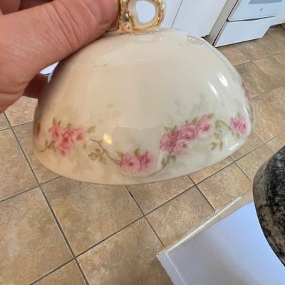 Sale Photo Thumbnail #389: Haviland Limoges Butter Dish Cover - Pink Roses