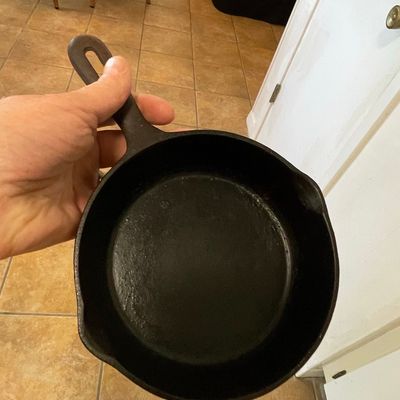 Sale Photo Thumbnail #394: Vintage Unmarked Cast Iron Skillet with Dual Pour Spouts