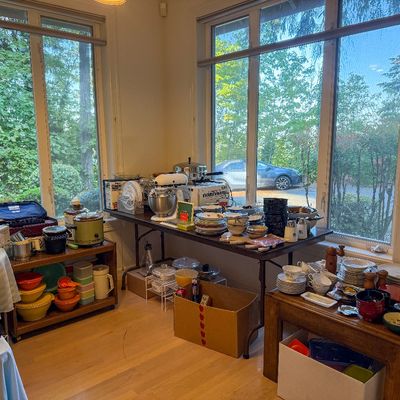 Estate sale kitchen
