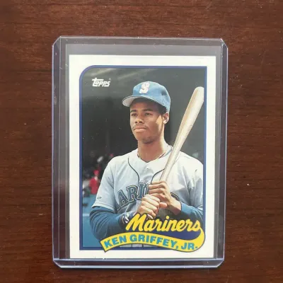 1989 Topps Traded Baseball Card. Ken Griffey Jr. Rookie. Card #41T