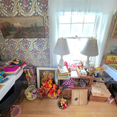 Estate sale photo