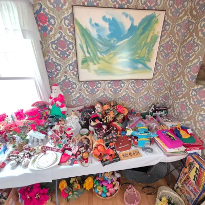 Estate sale photo