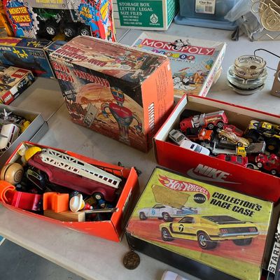 Estate sale photo