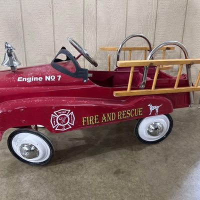 Sale Photo Thumbnail #271: AMF Fire & Rescue Engine 7 Pedal Car