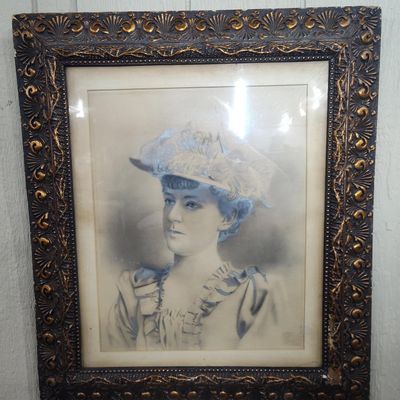 Sale Photo Thumbnail #553: c. 1900 Silver Gelatin Portrait, Woman