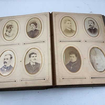Sale Photo Thumbnail #415: Victorian Gilt Leather Photograph Album