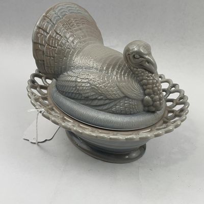 Sale Photo Thumbnail #64: Marbled Slag Glass Nesting Turkey Dish