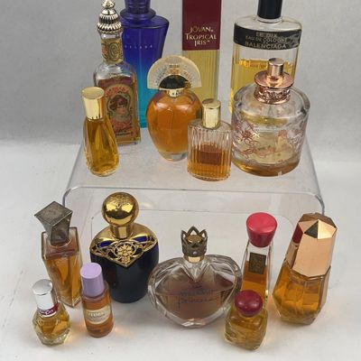 Sale Photo Thumbnail #515: 15 Vtg Fragrance Bottles: Balenciaga