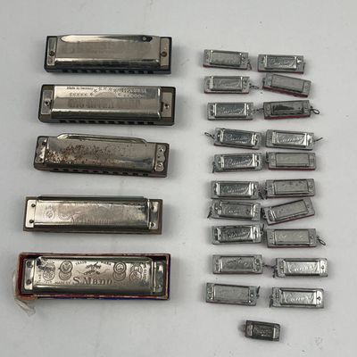 Sale Photo Thumbnail #365: 28 Vtg Harmonicas: Hohner, Hotz, Canary
