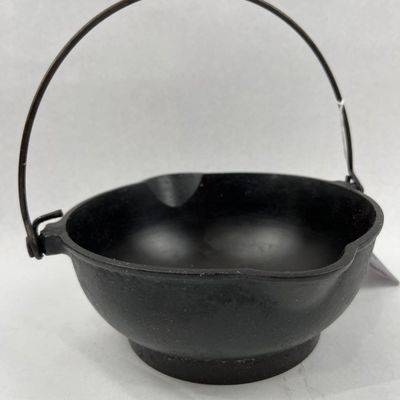 Sale Photo Thumbnail #230: Griswold No. 871 Cast Iron Patty Bowl