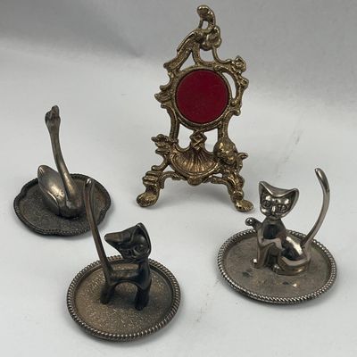 Sale Photo Thumbnail #330: Seba & Prestige Cat Ring Holders, Frame