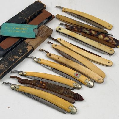 Sale Photo Thumbnail #544: Vtg Straight Razors, Tools & Cases