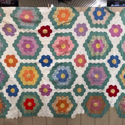 Sale Photo Thumbnail #81: Vtg Grandmother Flower Garden Quilt Top
