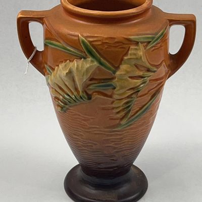 Sale Photo Thumbnail #74: Roseville Freesia Brown Vase 17-8
