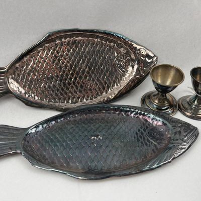 Sale Photo Thumbnail #500: Reed & Barton Fish Dishes & Yeoman Cups