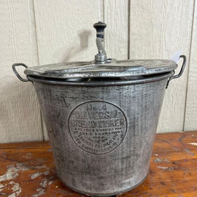 Sale Photo Thumbnail #409: Landers Frary & Clark No 4 Bread Maker