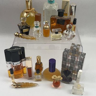 Sale Photo Thumbnail #513: 24 Vtg Chanel & Tiffany Perfume Bottles