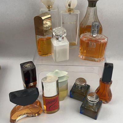 Sale Photo Thumbnail #516: Vtg Perfume & Fragrance Bottles