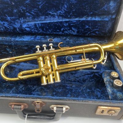 Sale Photo Thumbnail #483: King Cleveland 600 Bb Trumpet w/ Case