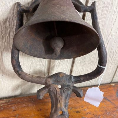 Sale Photo Thumbnail #504: Cast Iron Longhorn Steer Head Farm Bell