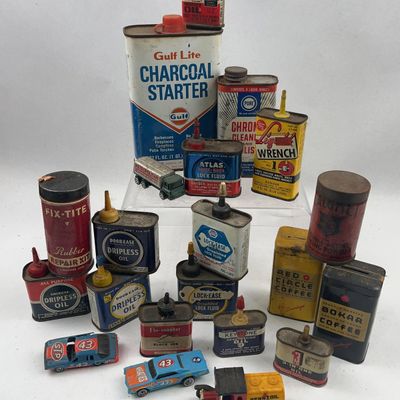 Sale Photo Thumbnail #561: Gulf, A&P & Pennzoil Adv. Tins & Toys