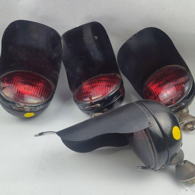 Sale Photo Thumbnail #311: Dietz Set 4 Emergency Sealed Beam Lamps