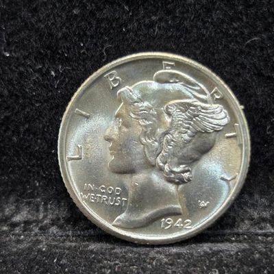 Sale Photo Thumbnail #156: 1942-S Mercury 90% Silver Dime - Full Split Bands