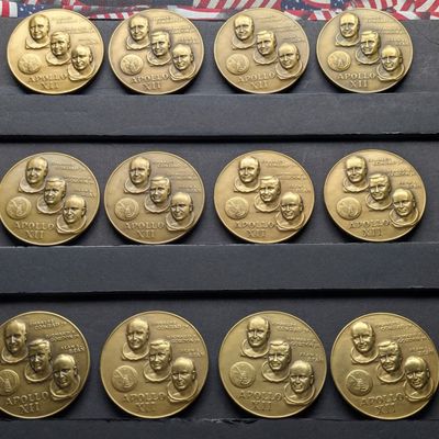 Sale Photo Thumbnail #383: (12) Apollo 12 Vintage Commemorative Bronze Medals in Storage Box