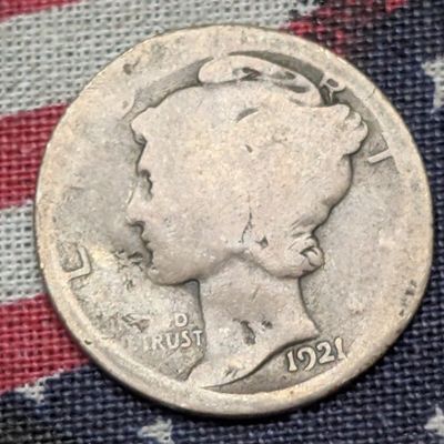 Sale Photo Thumbnail #88: 1921 Mercury 90% Silver Dime