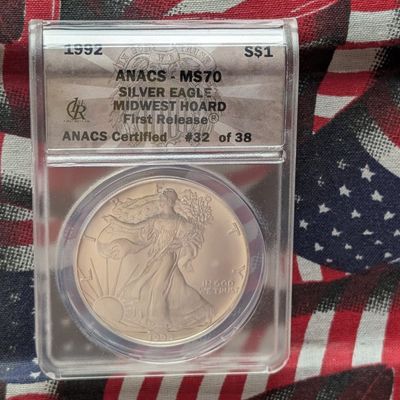Sale Photo Thumbnail #357: 1992 American Silver Eagle - ANACS Cert. MS70 - First Release - MIDWEST HOARD,  .999 Fine Silver One Troy Ounce