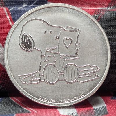 Sale Photo Thumbnail #354: 1 Oz. .999 FINE SILVER Peanuts - Snoopy's Love Letter Designed Round