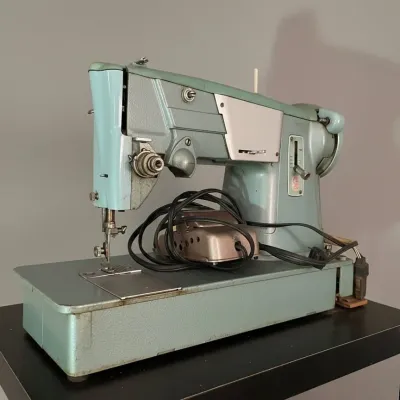 Singer 327K Style Sewing Machine