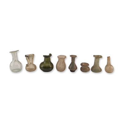 Sale Photo Thumbnail #18: 8pc Collection of Ancient Roman Glass Miniature Vessels