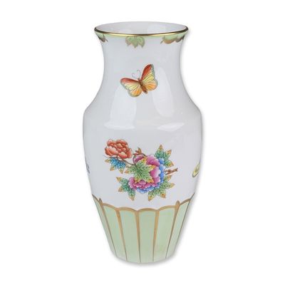Sale Photo Thumbnail #27: Herend Hungary Porcelain Queen Victoria Vase with Gilt Banding