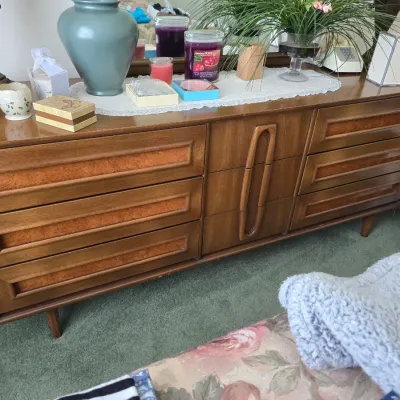 Sale Photo Thumbnail #185