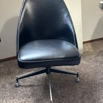 Mid Century Modern Herman Miller Eames Dining Table with 4 Bucket Style Chairs Front - No rips or tears