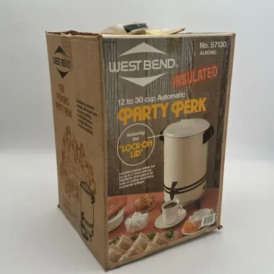 West Bend Automatic Party Perk 12 to 30 Cup