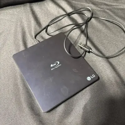 LG Blu-Ray Disc Slim Portable Blu-ray DVD Writer