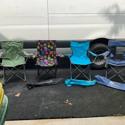 4 Collapsible Stadium Chairs