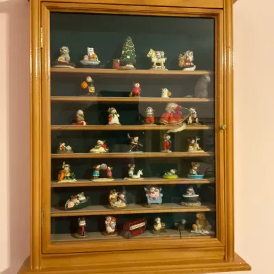  Uruk With Wee Forest Figurines
