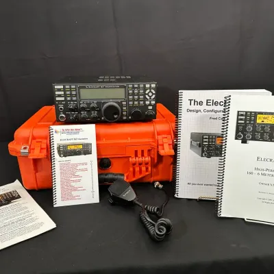 Elecraft K3 HF/6-Meter Transceiver | Pelican Case, Microphone & Manuals 