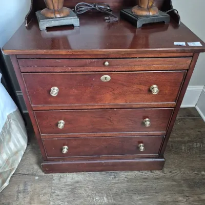 Sale Photo Thumbnail #775