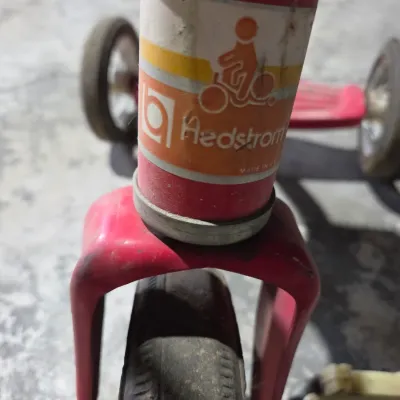 classic vintage metal Hedstrom children's tricycle 70's -80's