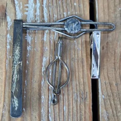 Vintage Men's tie clips and more - Yellow stone - Silver marked - and more
