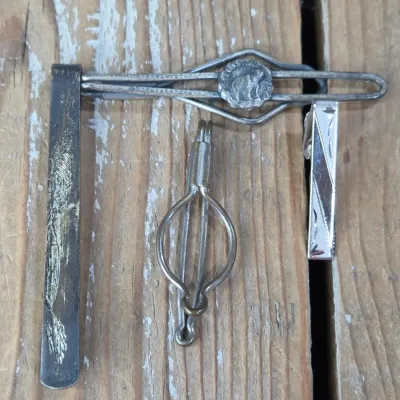 Vintage Men's tie clips and more - Yellow stone - Silver marked - and more